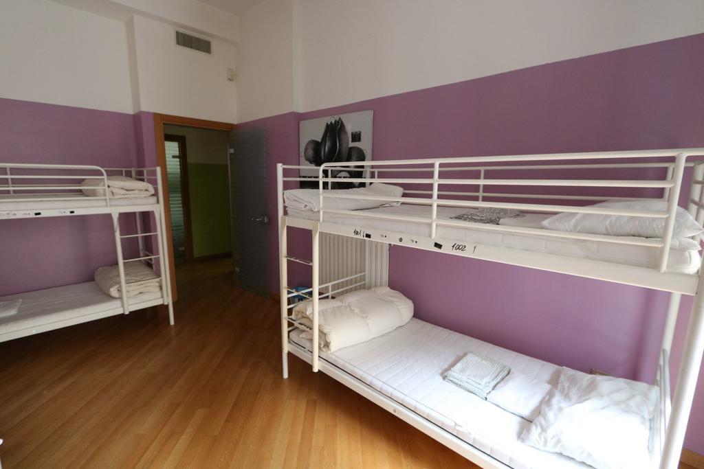 Panda Hostel Milan Bagian luar foto