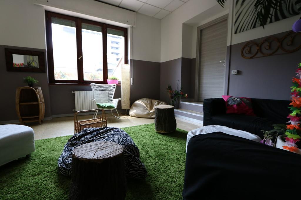 Panda Hostel Milan Bagian luar foto